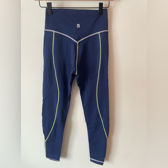 BuffBunny Sculpting legging - Picture 2 of 2